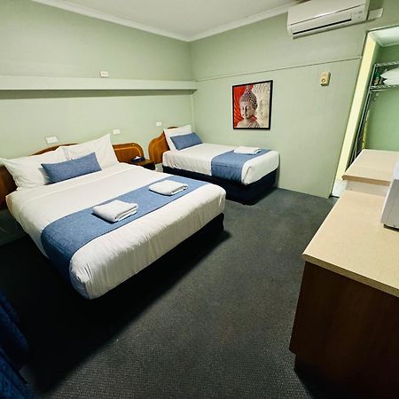 Ardeanal Motel West Wyalong Exterior foto